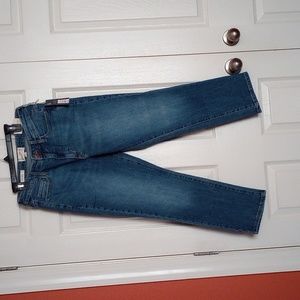 Universal Thread Women's Straight Leg Jeans - Classic Blue